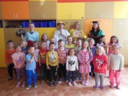 Den cizích zemí a jazyků